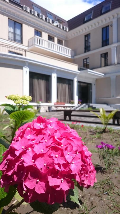 Spa Hotel Karakas Szuhumi Kültér fotó