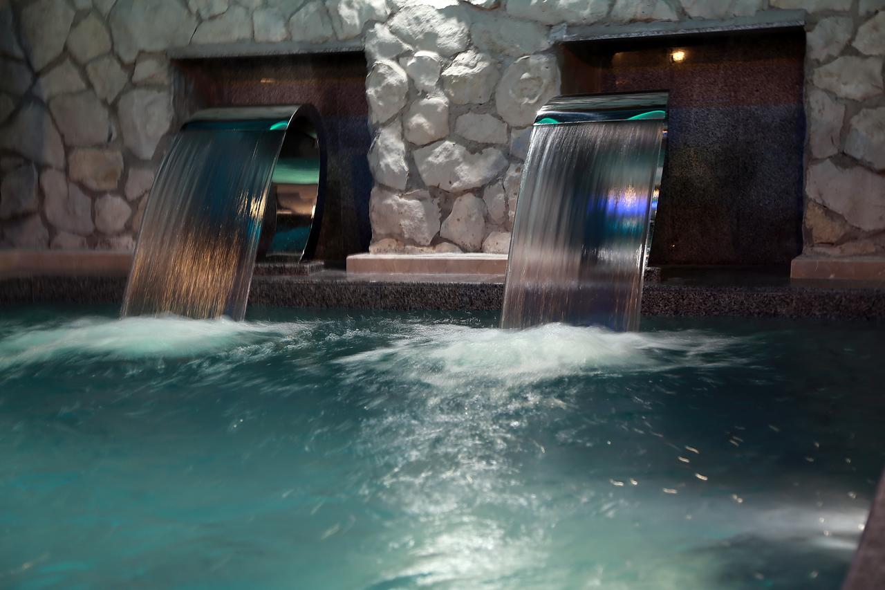 Spa Hotel Karakas Szuhumi Kültér fotó