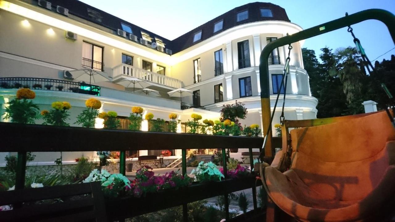 Spa Hotel Karakas Szuhumi Kültér fotó